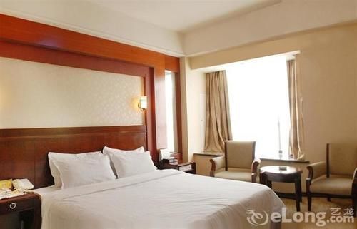 Jiujiang Futai 118 Hotel Rainbow Exteriér fotografie